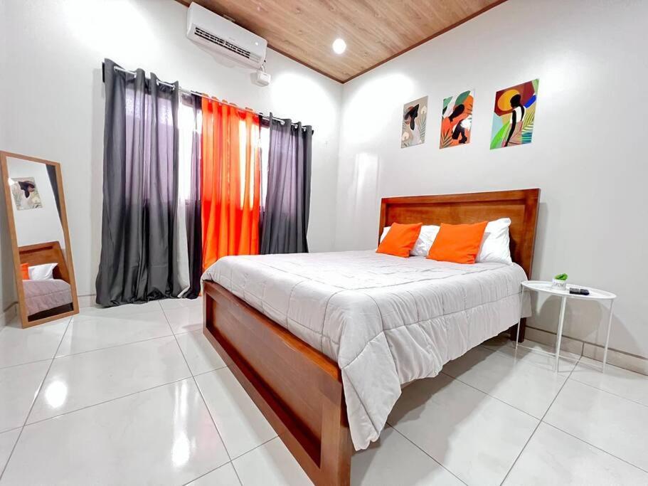 Orange Apartment 5 Min Aeropuerto Juan Santamaria Alajuela Kültér fotó