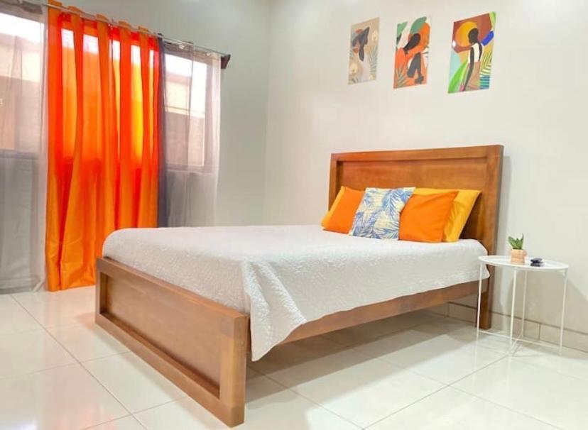 Orange Apartment 5 Min Aeropuerto Juan Santamaria Alajuela Kültér fotó