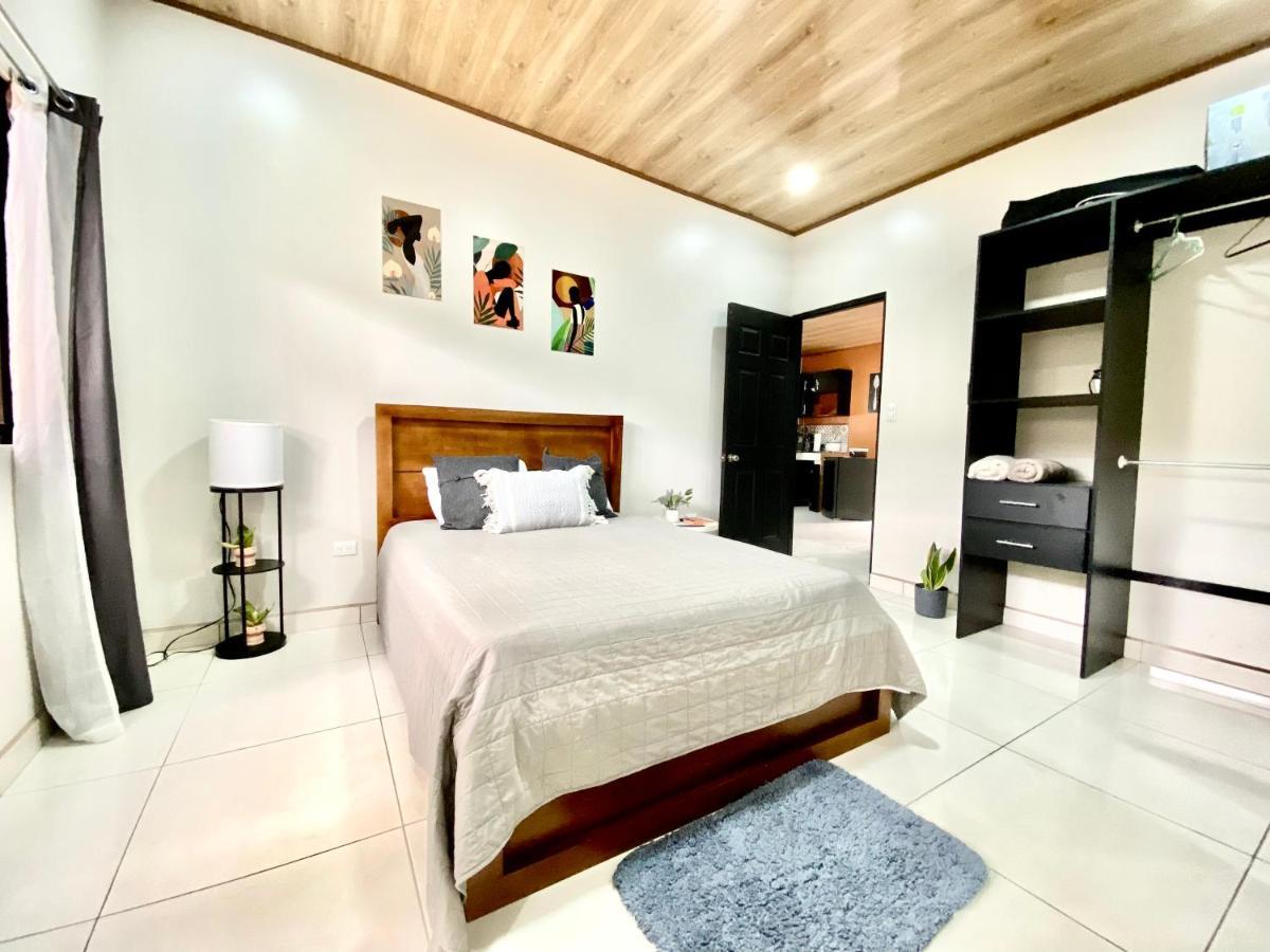 Orange Apartment 5 Min Aeropuerto Juan Santamaria Alajuela Kültér fotó